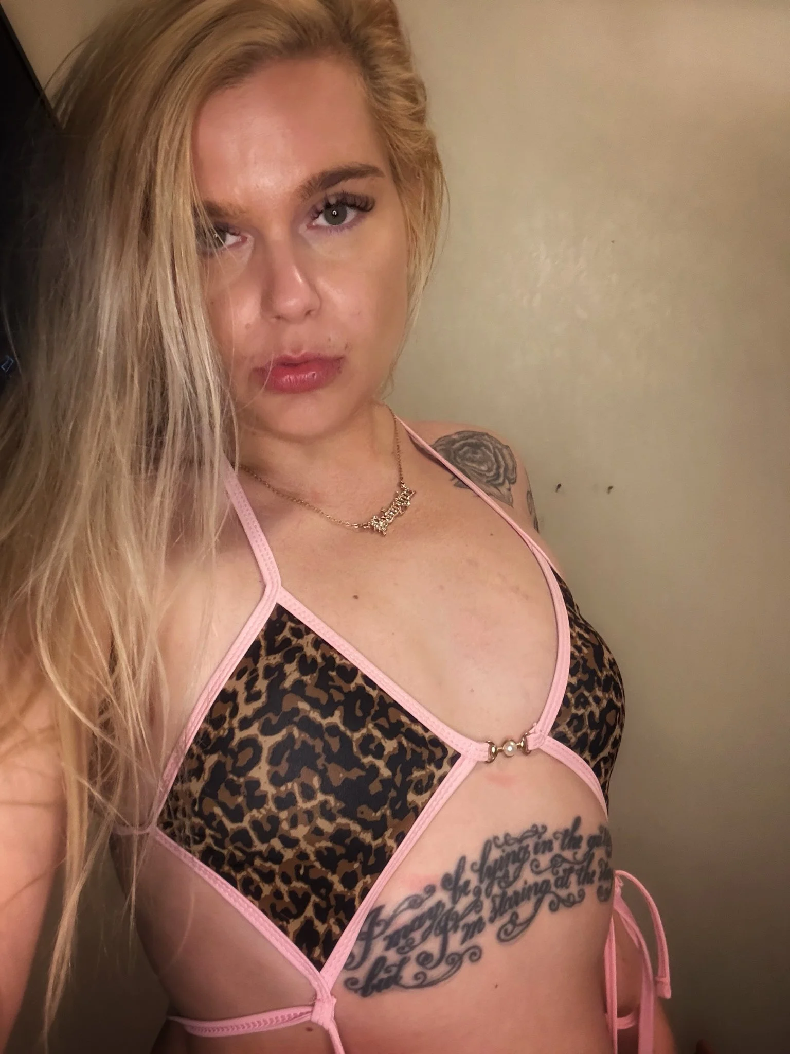 Josefinasi OnlyFans Custom requests, Reddit, Blonde photo — ShesWow