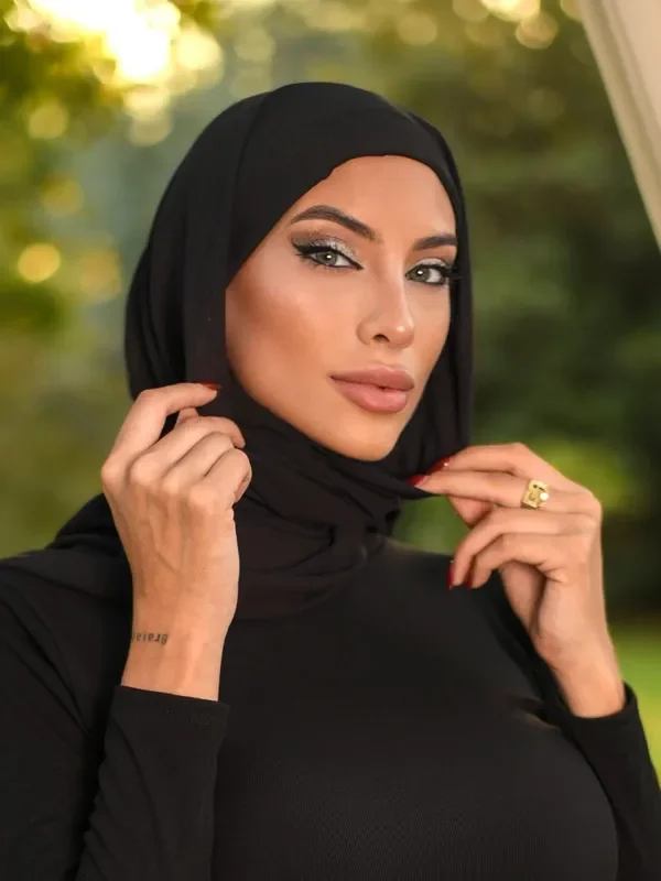 Adelina Amal OnlyFans photo — ShesWow