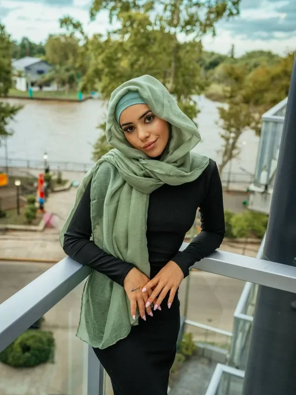 Amina Anisa OnlyFans photo — ShesWow