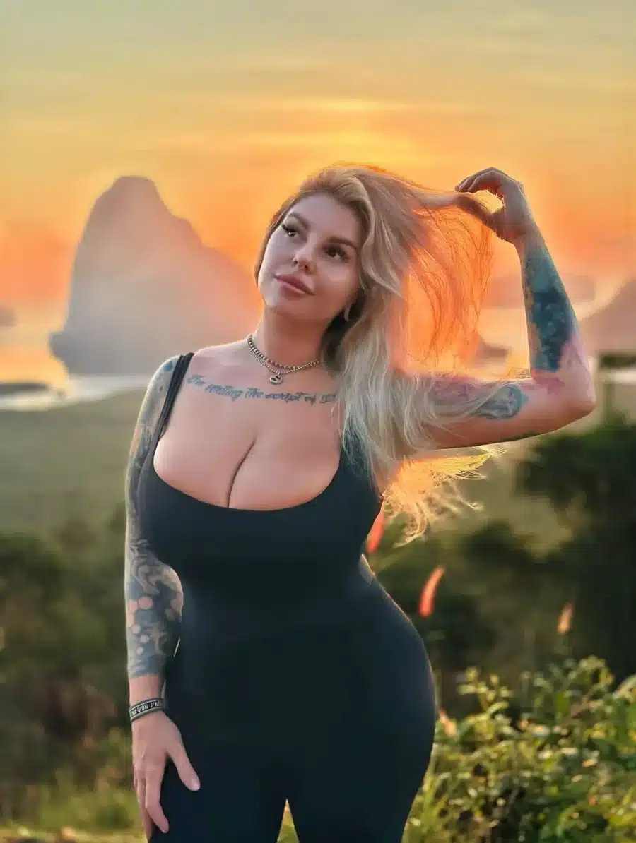 Dilyla Bloom Xl_barbie ShesWow