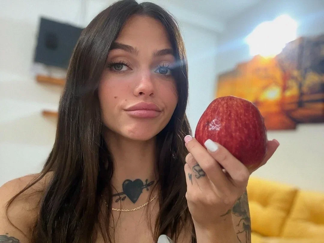 Its Angelina Jolly OnlyFans — ShesWow