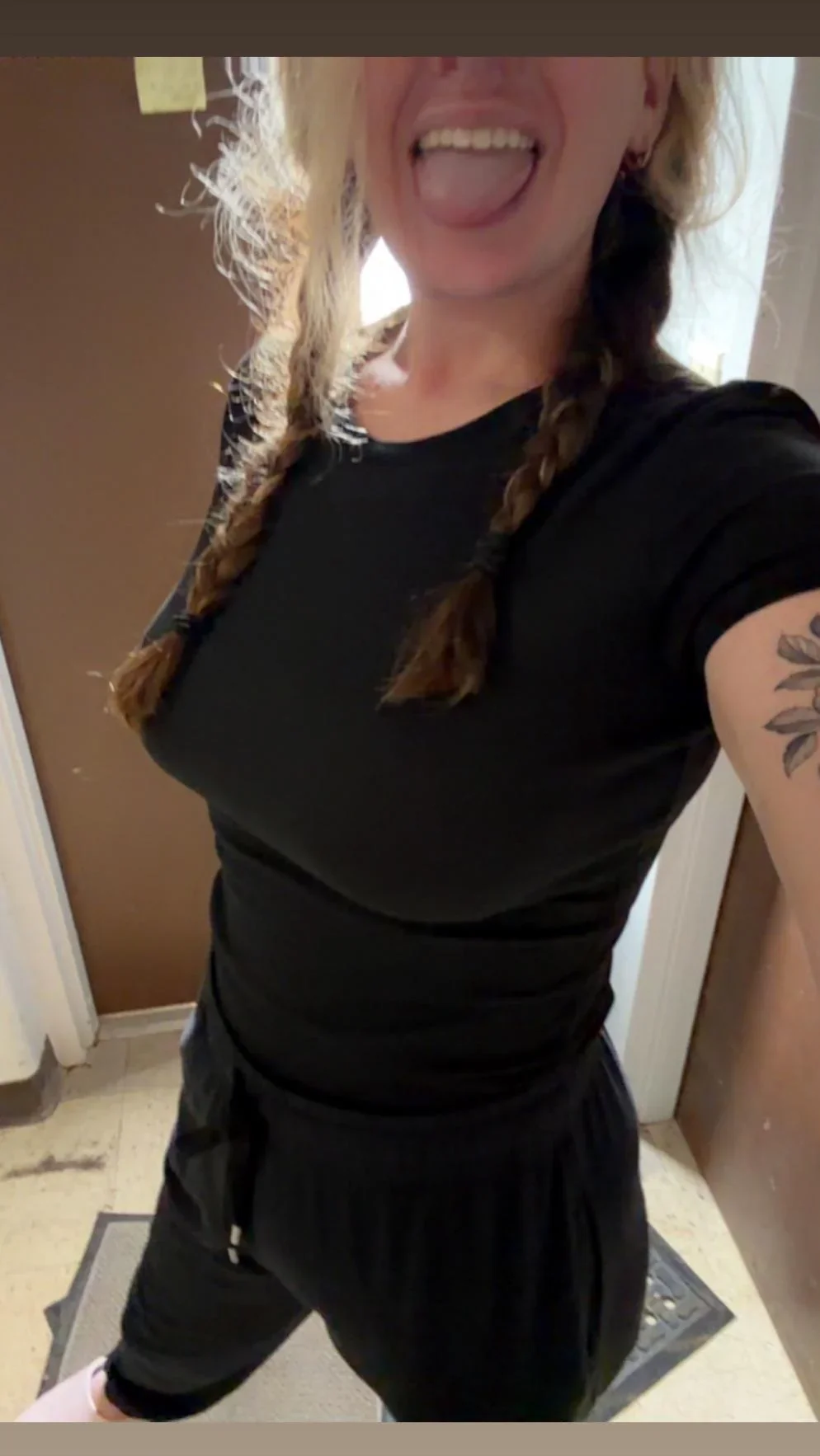 Jade Spade OnlyFans photo — ShesWow
