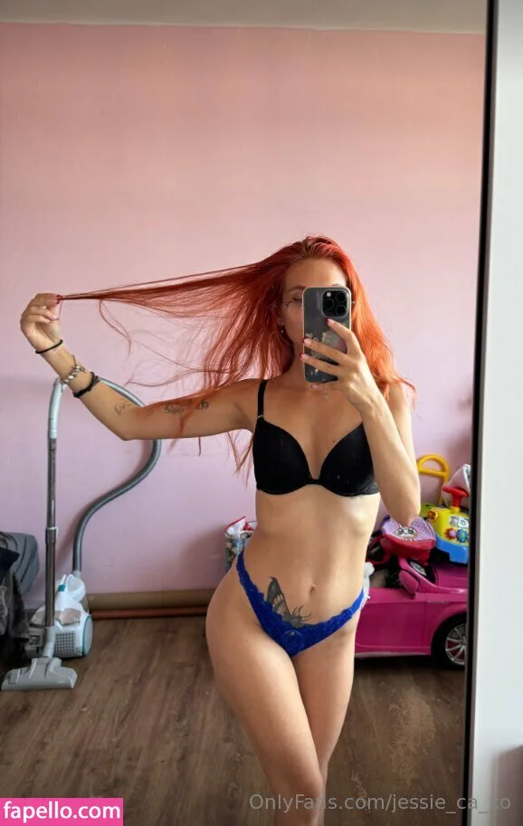 Jess Jessie_ca_xo OnlyFans photo — ShesWow
