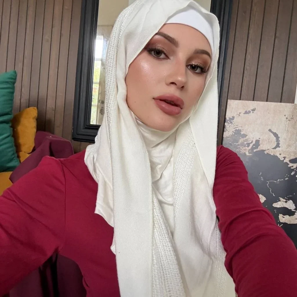 Julia Mansour