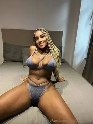 Laila Santiagoo OnlyFans photo — ShesWow