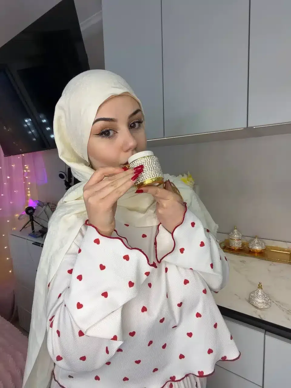 Liyana Liiyaanaa OnlyFans photo — ShesWow