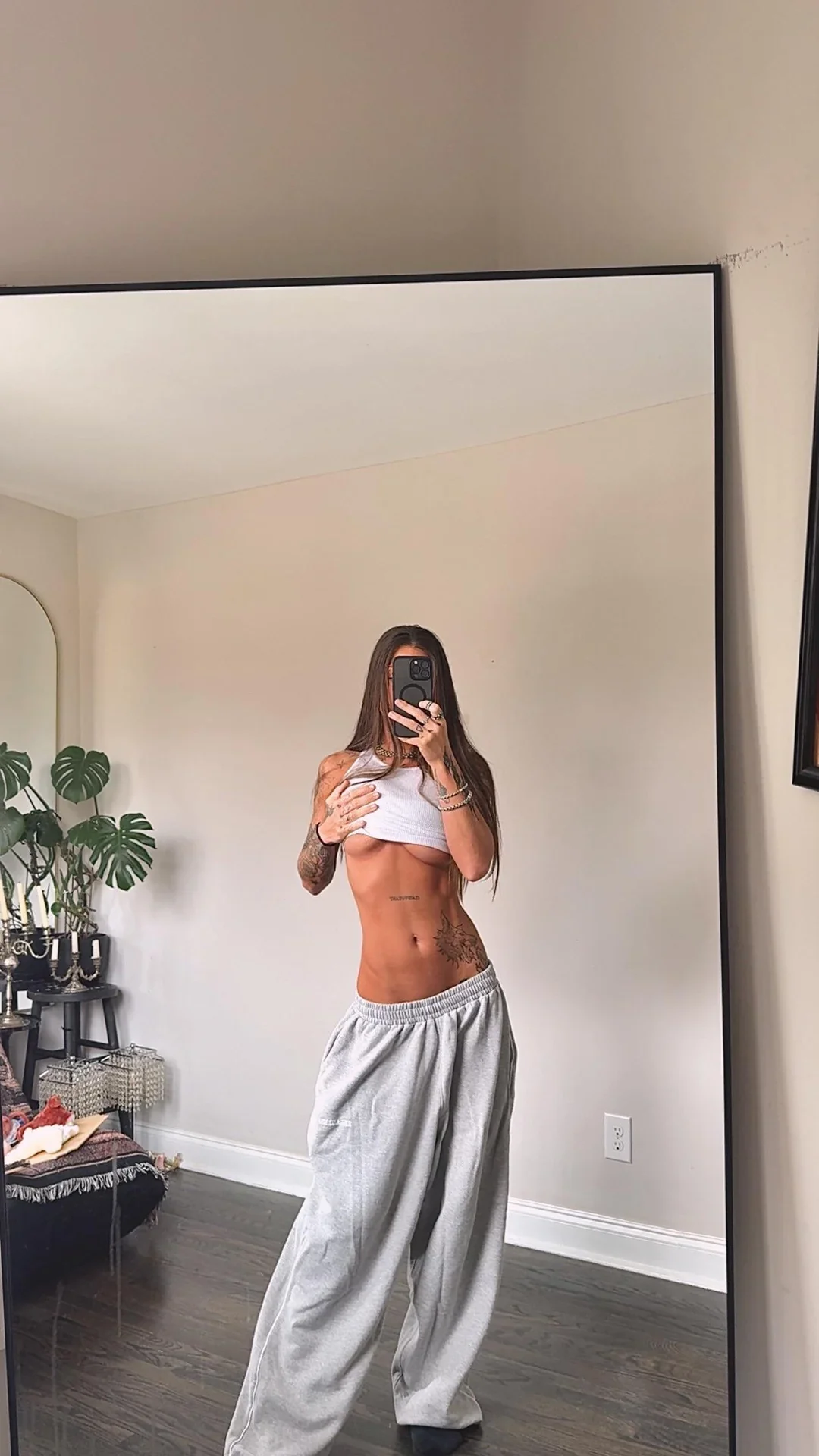 Sprnstar OnlyFans photo — ShesWow