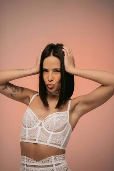 Tina Ember OnlyFans photo — ShesWow